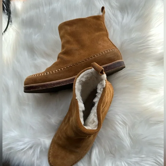 EUC Steve Madden Tommy Chestnut Suede Bootie - Picture 8 of 8
